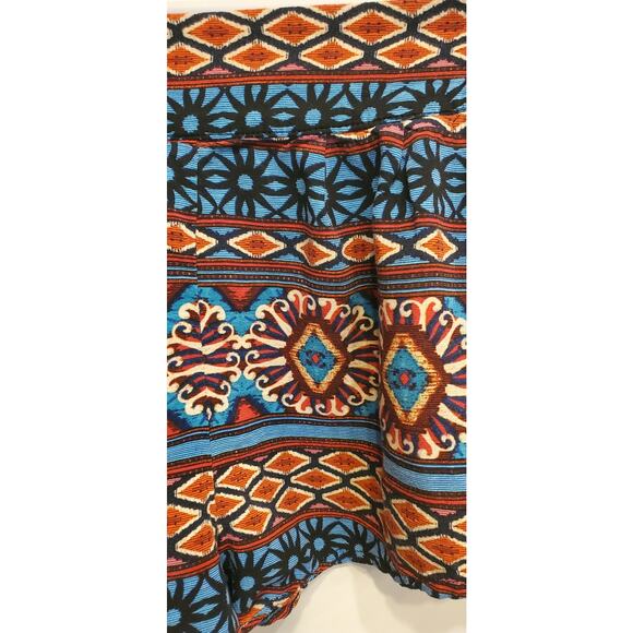 Forever 21 Shorty Shorts Aztec Style Print Size Small - Picture 2 of 5